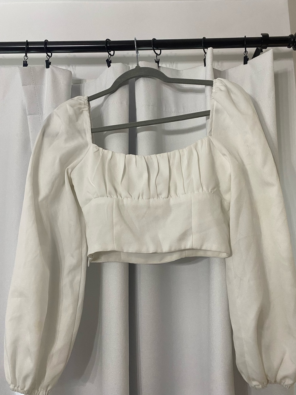 Princess Polly White Puff-Sleeve Cropped Top size women’s 2